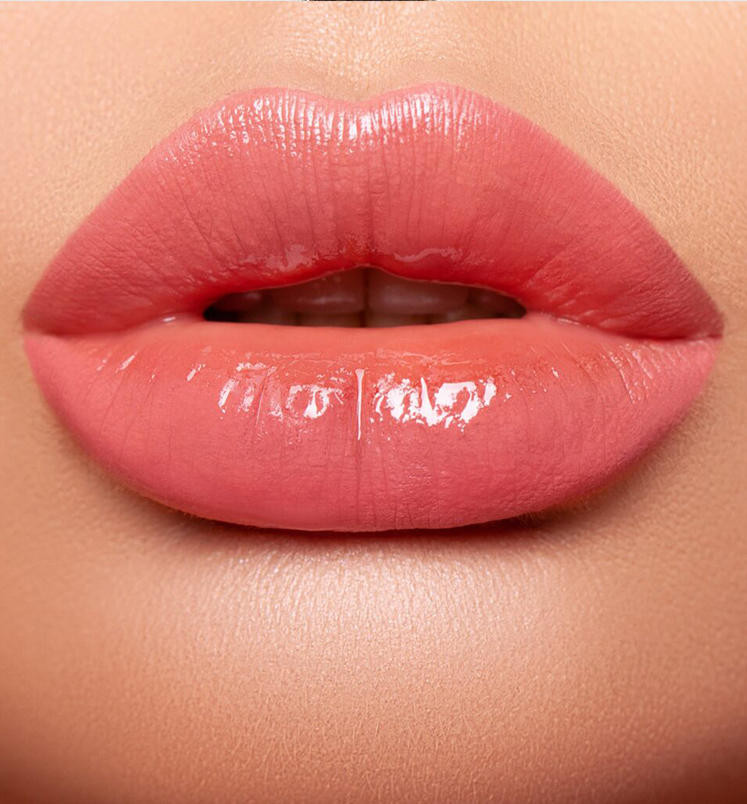 Lip Gloss & Lipstick